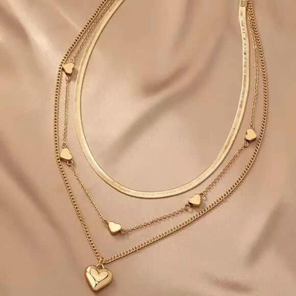Layered Gold Heart Pendant Necklace, Stainless Steel Choker Chain layered - Picture 6 of 7
